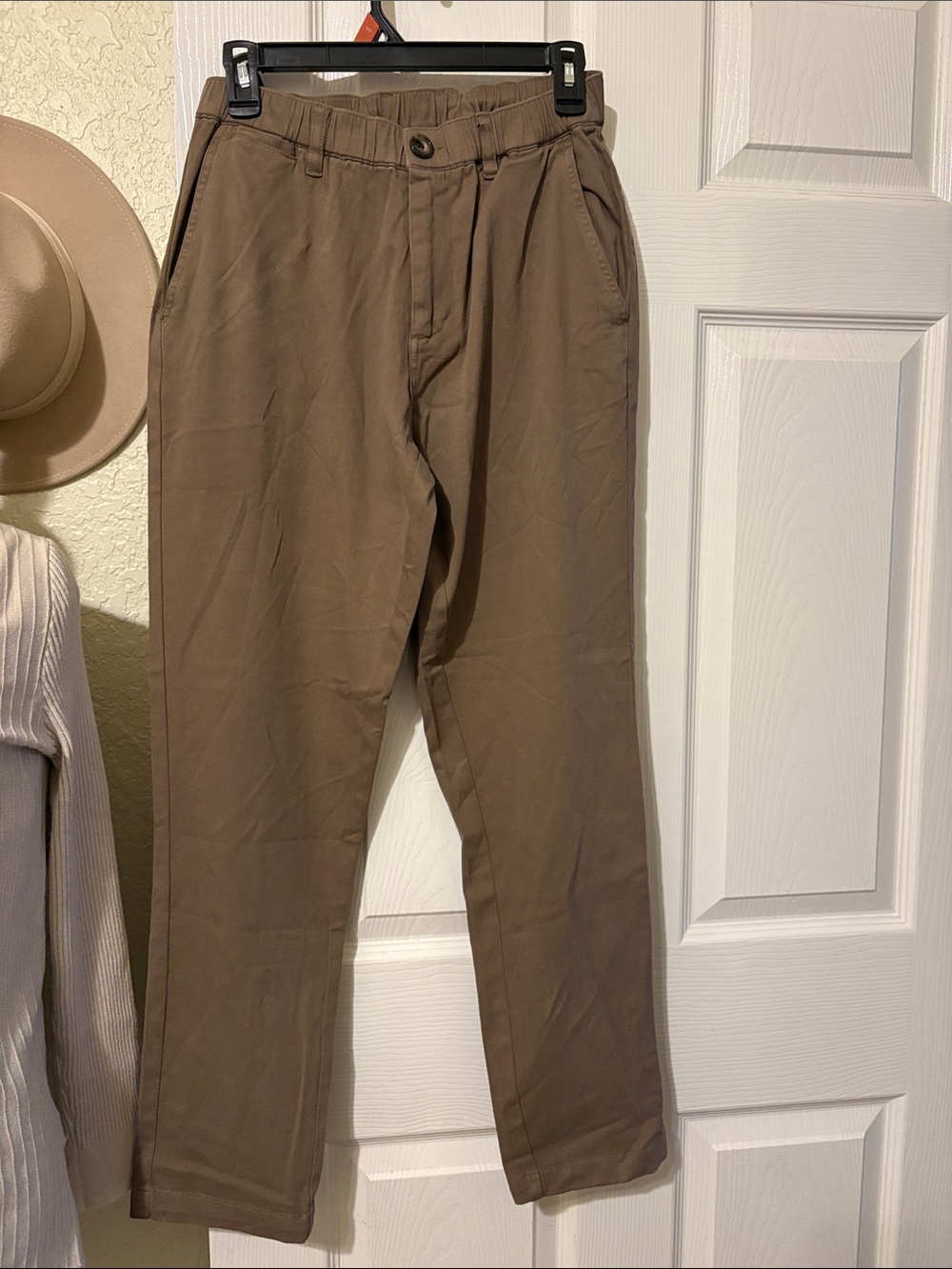 Cove Brown Men’s Relaxed Chinos